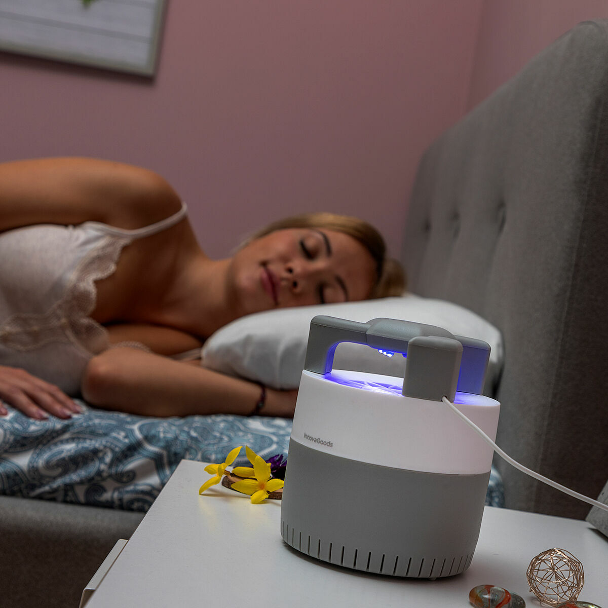 Lampada Antizanzare tramite Aspirazione KL Silen InnovaGoods - Immagine 3